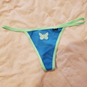 🦋🔥PINK Victoria's Secret V string panties M